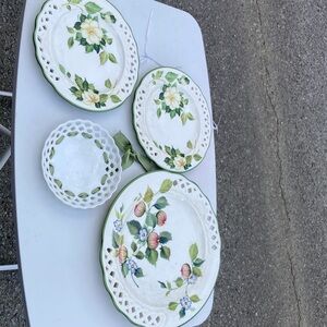 Brunelli Italy Ceramic Flowers on plates Tiffany design Discontinued Set